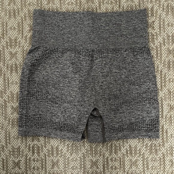 Gymshark Gray Athletic Shorts - Picture 2 of 3